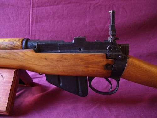 DEACTIVATED!!! Beautiful Collectable 1948 No.4 MK.II (F) Lee Enfield .303cal Military Rifle.