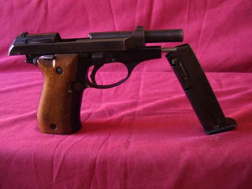 DEACTIVATED!!! Beautiful Pietro Beretta Mod84 9mm Short Pistol. Exellent Collectors Piece.