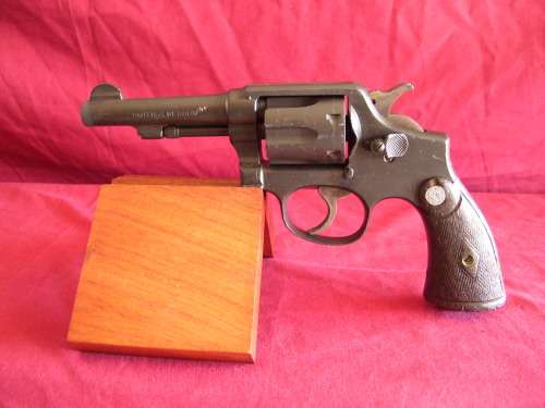 DEACTIVATED!!! Smith & Wesson .38 CTG. Beautiful Collectors Revolver. Crazy R1 Start!!!