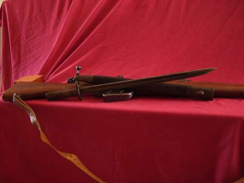DEACTIVATED !!! 1917 BSA Rifle .303 Cal With Matching 1907 Bayonet And Scabbard. Crazy R1 Start !!!.