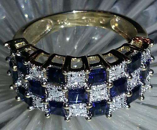 CHARMING REAL DIAMOND AND BLUE SAPPHIRE RING IN SOLID 10ct GOLD, SIZE 5. FOR A SPECIAL LADY!!