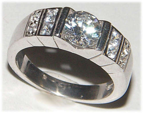 EXQUISITE STERLING SILVER ENGAGEMENT RING!!!