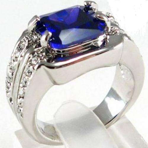 Beautiful 14kt white gold GP and 5.0ct black sapphire ring.
