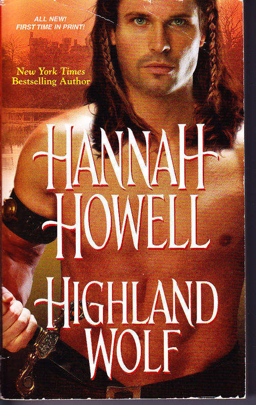 HIGHLAND WOLF, by Hannah Howell paperback