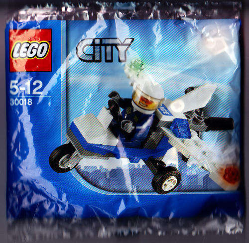 BRAND NEW - LEGO - CITY - 30018 POLICE MICROLIGHT - CLOSING DOWN SALE!