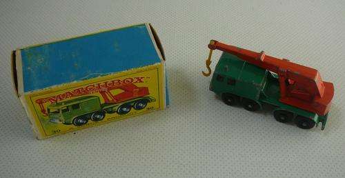 ORIGINAL BOXED MATCHBOX 8-WHEEL CRANE NO. 30 LESNEY PRODUCT