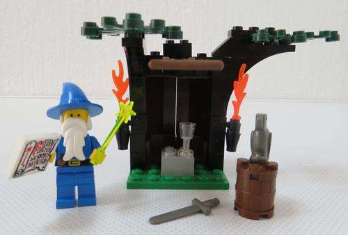 LEGO - CASTLE - DRAGON KNIGHTS - 6020 MAGIC SHOP
