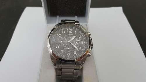 Japan-Original Lorus Chronograph 100m water resistant-immaculate +Oris Ladies Watch- one Price
