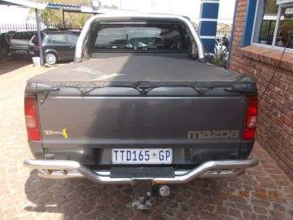 **LATE ENTRY**TONNEAU COVER FROM MAZDA DRIFTER BT 50 DOUBLECAB***