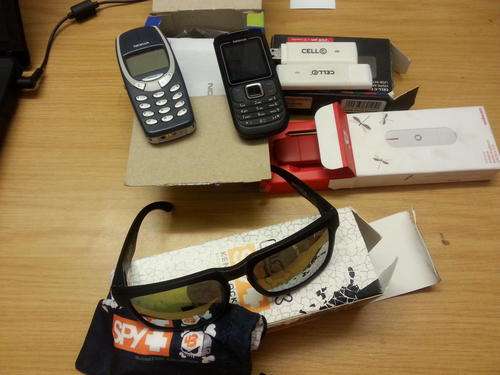 *****LATE LATE ENTRY***BID NOW****LOT OF PHONES, 3G DONGALS, SPY GLASSES ETC**