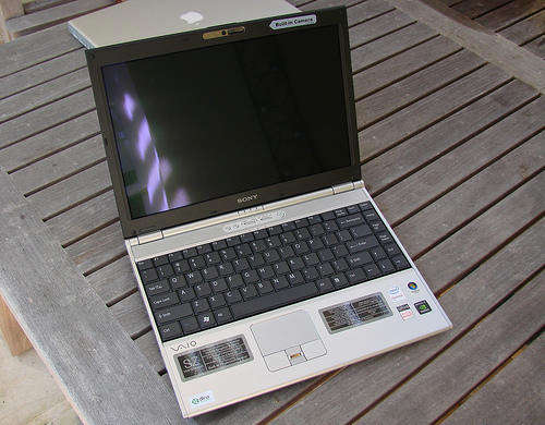 SONY VAIO SZ PREMIUM SERIES ULTRA THIN CARBON FIBRE POWERHOUSE! INSANE R1 AUCTION!!!