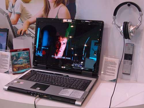 17 INCH BEAUTY! ACER 9400 MONSTER GAMING NOTEBOOK! HIGH SPEC MEDIA MACHINE!