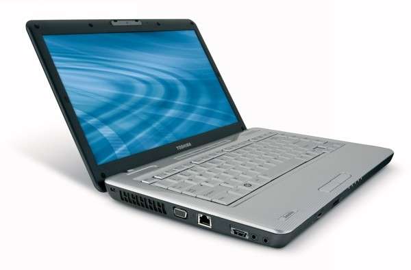 TOSHIBA SATELLITE L300 WITH WEBCAM LIKE NEW!! CRAZZZY PRICE!! DONT MISS OUT!!