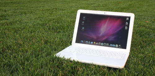 APPLE MACBOOK UNIBODY WHITE! AN ABSOLUTE BEAUTY! PERFECTION LIKE NO OTHER!