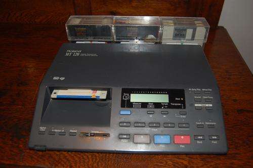 ROWLAND MT120 DIGITAL SEQUENCER AND SOUND MODULE