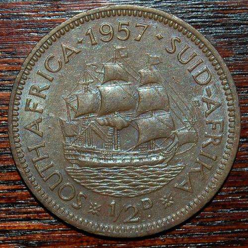 !!! 1957 Half Penny !!!