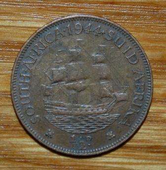 !!! 1944 Half Penny !!!