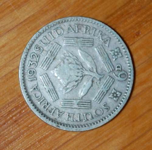 ` Six Pence 1932 `