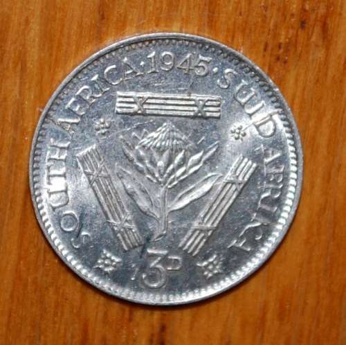 ` Three Pence 1945 `