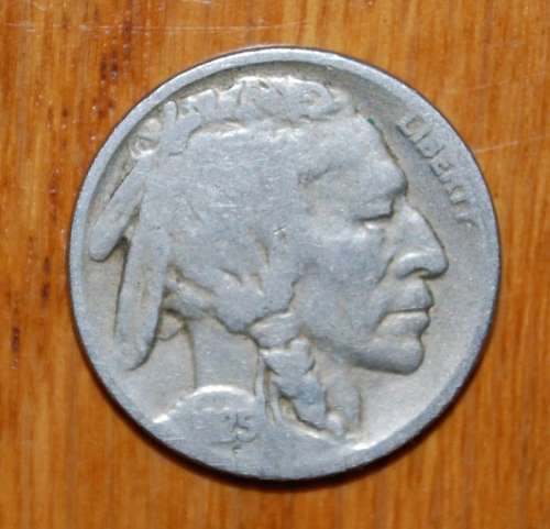 ` American 5 Cent Buffalo Nickel - 1925 `