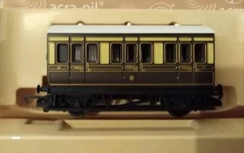 REDUCED - HORNBY - Locomotive, Carts and Tunnel Portals as a Lot