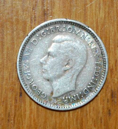 ` Australian 1942S Three Pence `