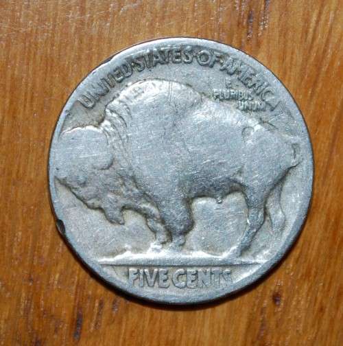 ` American 5 Cent Buffalo Nickel - 1920 `