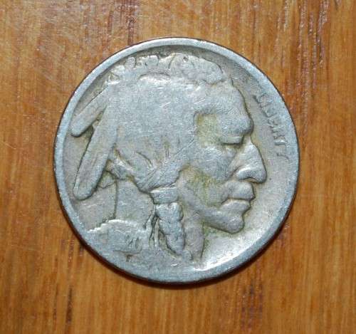 ` American 5 Cent Buffalo Nickel - 1920 `