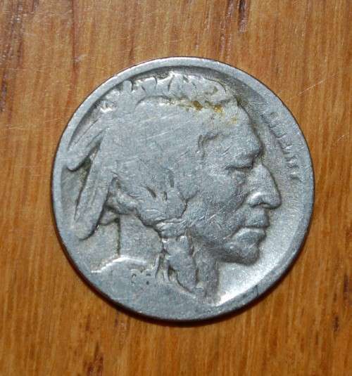 ` American 5 Cent Buffalo Nickel - 1936 `