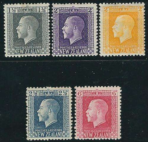 New Zealand 1915/30 Group of 5 fine mint. SG 416/9, 25. CV R 600+. See Below.