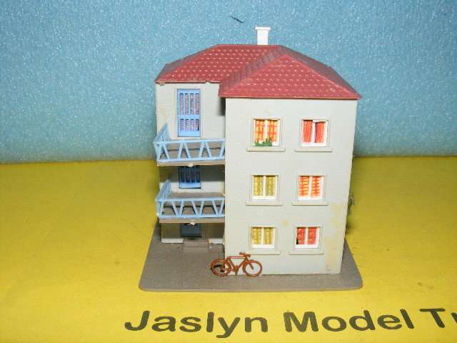 HO Block of Flats