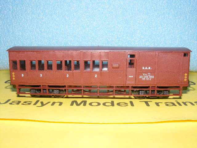 Lima HO SAR/ SAS V8 Guards Van (Boxed)