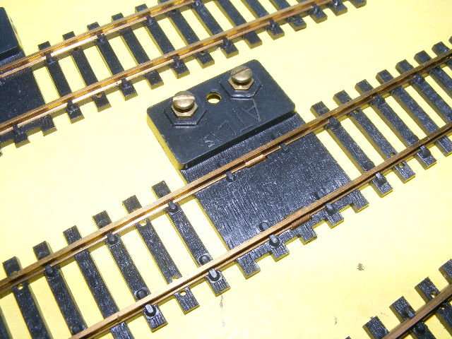 Atlas HO Power Connector Tracks X 4