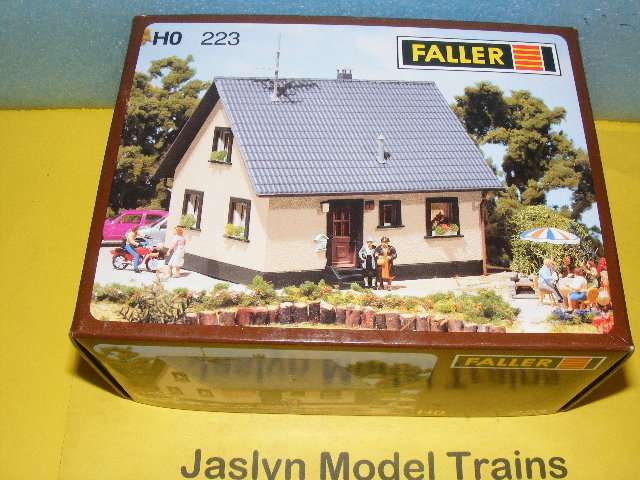 Faller HO House