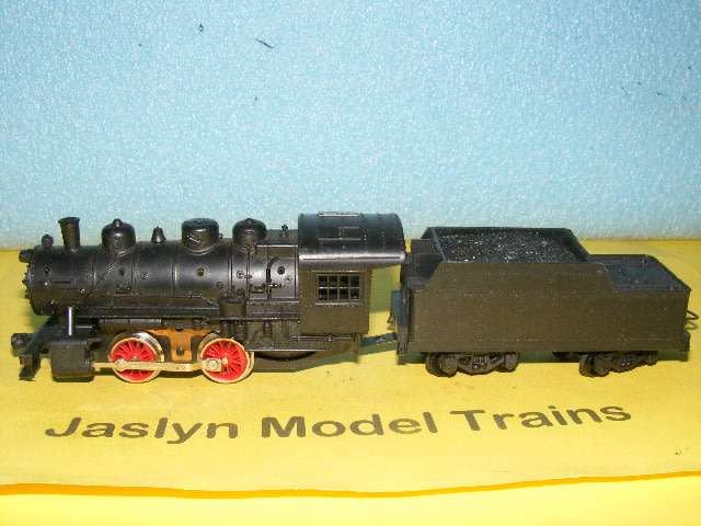 Lima HO 0-4-0 Steam Loco and Tender,
