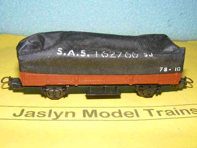 Lima HO SAR/ SAS Open Wagon with tarpaulin,