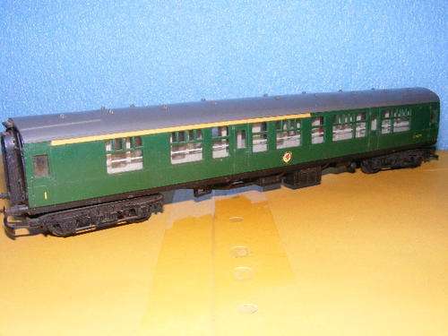 Tri-ang OO Passenger coach.