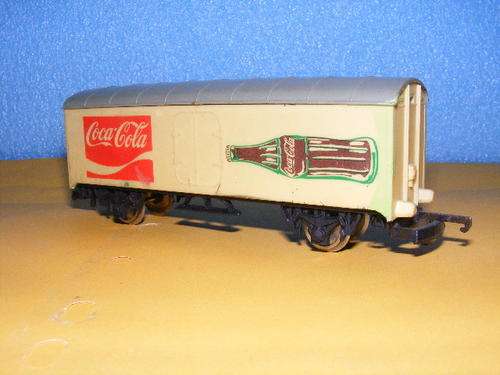 Lima HO Coke Box Wagon
