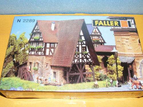 Faller N-scale Country House (Kit)