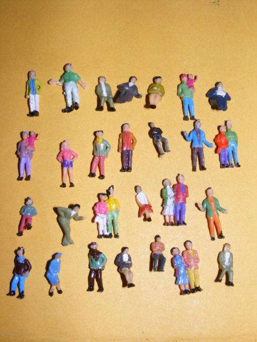 HO Figures X 25