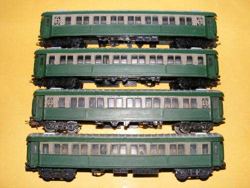 HO Passenger Coaches X 4