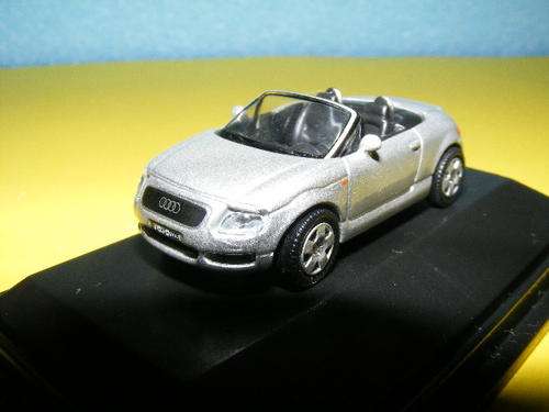 HO Audi TT  (Boxed)