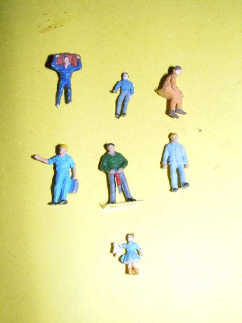 HO Detailed figures X 7