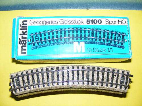 Marklin HO Curved Tracks X 10.(Boxed)