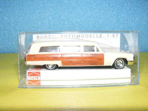Busch HO Cadillac Station Wagon (Boxed)
