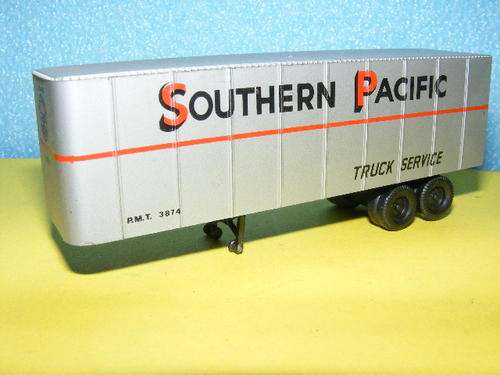 Walthers HO Trailer.