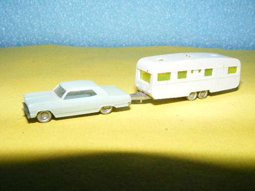 N gauge Car with Caravan.