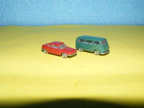 N-gauge Cars X 2