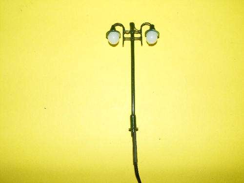 HO Double Streetlights X 10 (6 Volt)