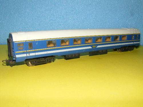 Lima HO SAR/ SAS Blue Train Passenger coach.